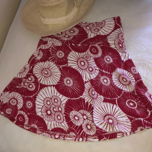 H&M Dresses & Skirts - Floral circle skirt H&M Dresses & Skirts - Floral circle skirt